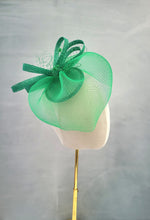 Load image into Gallery viewer, Green Fascinator Hat, With Bow and veil,