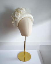 Load image into Gallery viewer, Ivory Silk Headband Fascinator – Bandeau Style with Flowers and Veiling, 10cm Wide
