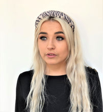 Load image into Gallery viewer, Feather Pattern Padded headband