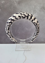 Load image into Gallery viewer, Feather Pattern Padded headband