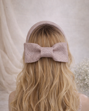 Load image into Gallery viewer, Pale Grey Sinamay Ridged Fascinator Headband with Elegant Back Bow