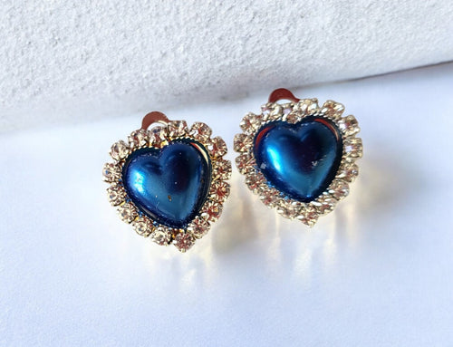 Clip-On Diamante Dark Blue Heart Stud Earrings with Pearl Cluster – 2cm Drop
