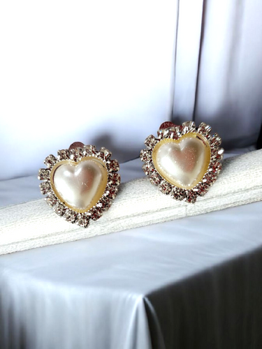 Clip-On Diamante Heart Stud Earrings with Pearl Cluster – 2cm Drop