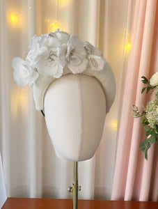 Ivory Sinamay Bandeau Fascinator Hat with Vintage Velvet Flower Vine – Races or Wedding Hat
