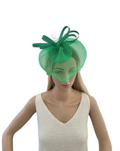 Load image into Gallery viewer, Green Fascinator Hat, With Bow and veil,
