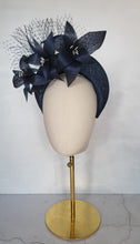 Load image into Gallery viewer, Navy Blue Fascinator Headband, Silk Lily Flower – 5.5cm Wide Races Hat