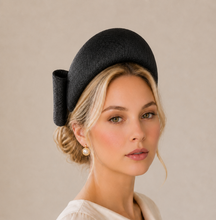 Load image into Gallery viewer, Black Ridged 4" Wide Fascinator Headband with Back Bow – Wedding &amp; Race Day Hat "Willow"