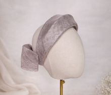 Load image into Gallery viewer, Pale Grey Sinamay Ridged Fascinator Headband with Elegant Back Bow