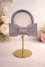 Load image into Gallery viewer, Pale Grey Sinamay Ridged Fascinator Headband with Elegant Back Bow