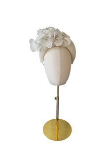 Ivory Sinamay Bandeau Fascinator Hat with Vintage Velvet Flower Vine – Races or Wedding Hat