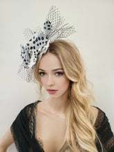 Load image into Gallery viewer, Black and White Dotty Flower Fascinator