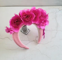 Load image into Gallery viewer, Magenta Pink Flower Headpiece Fascinator, Velvet high padded headband, mother of the bride, halo, crown, Ascot hat