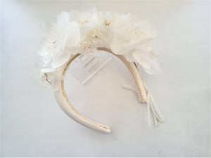 Ivory Fascinator Headband, Ascot Headpiece, Wedding Halo Crown, with Chiffon Flowers, Kentucky Derby Fascinator, Ascot hat