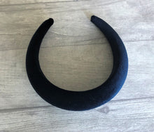 Load image into Gallery viewer, Navy Blue Velvet Padded headband 4 cm wide